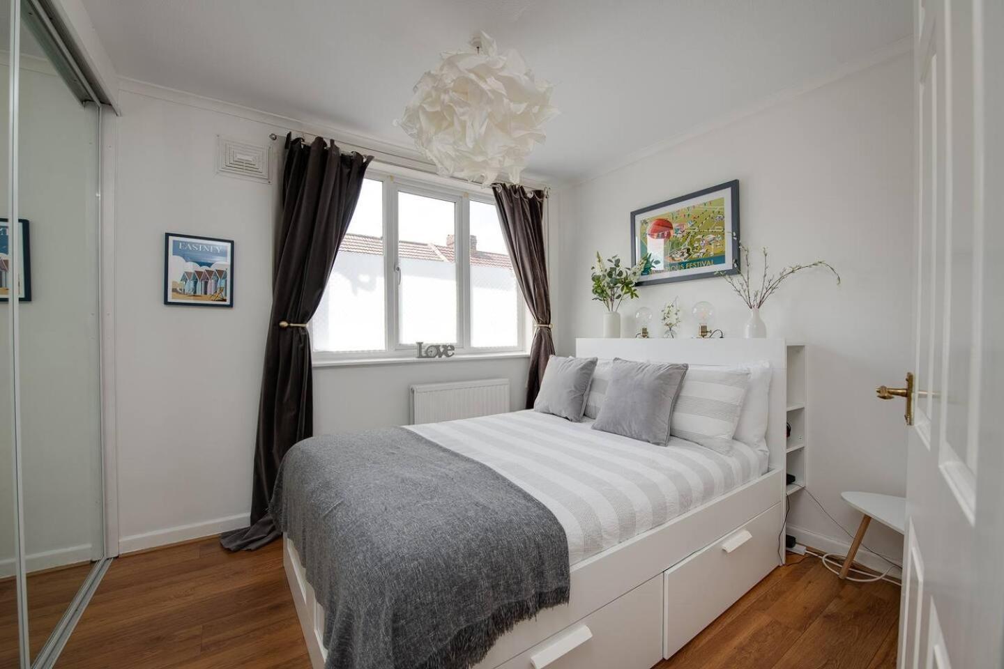 Tranquility Nook Villa Portsmouth Eksteriør bilde
